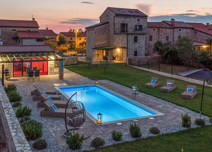 Luxurious Home In Umag With Sauna